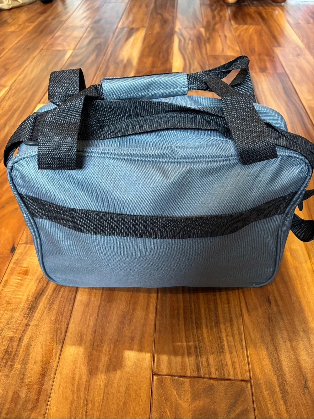 Wrangler Small Travel Duffel in grey, NWOT